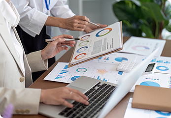 社内規定・業務文書の検索を効率化